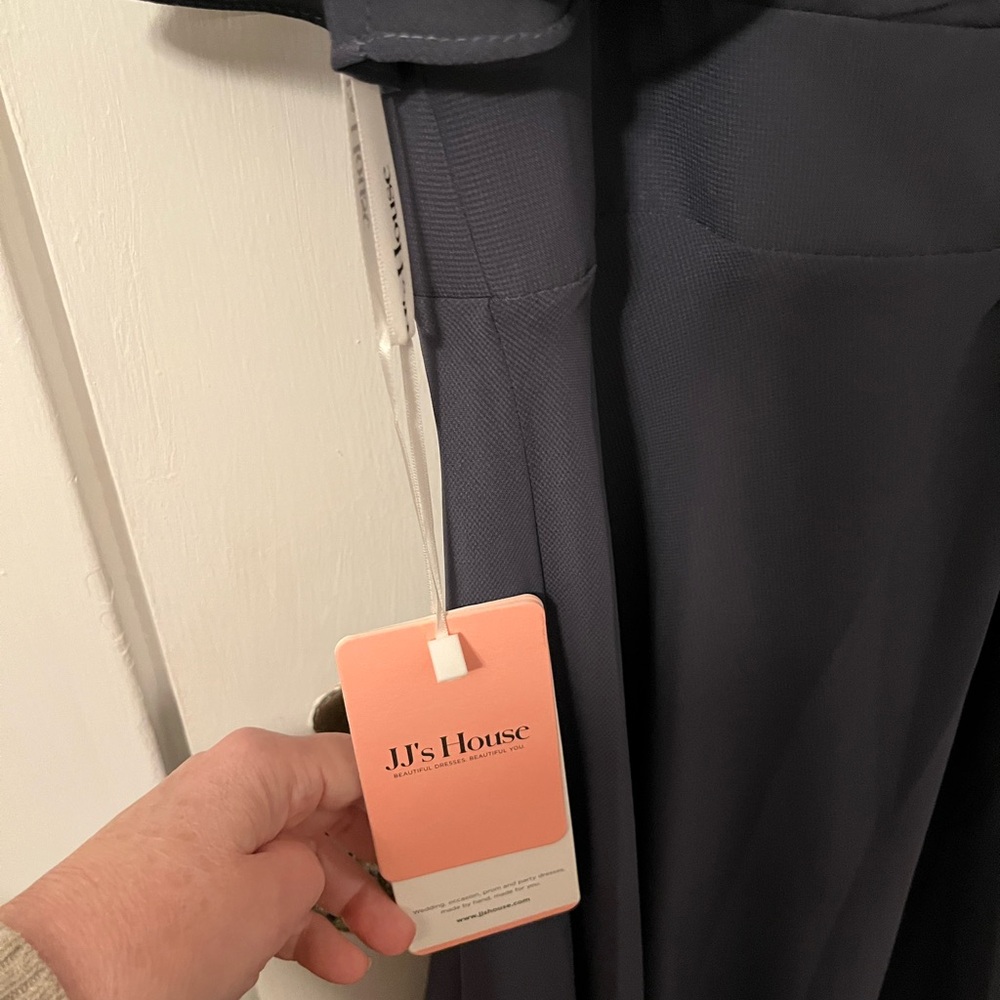 Never worn elegant smoky grey (color: “stormy”) long gown from JJ House - Picture 7 of 9